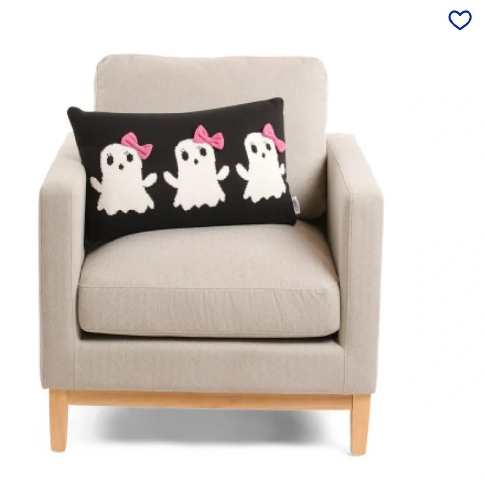 🎀👻NWT Goblin & Ghoul Decorative Pink bow Ghost Pillow🎀👻